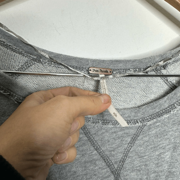 Free people Beautiful Sinner Sweater gray raglan oversized boho womens S small - Picture 5 of 8